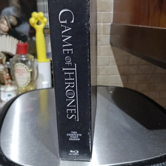 Game of Thrones: The Complete First Season (Blu-ray, 2012, 5-Disc Set) - Picture 6 of 16